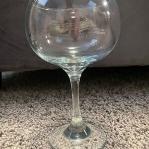 Elegant Clear Wine Glass